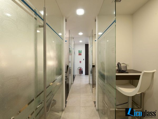 vach-kinh-van-phong-licoglass (3)